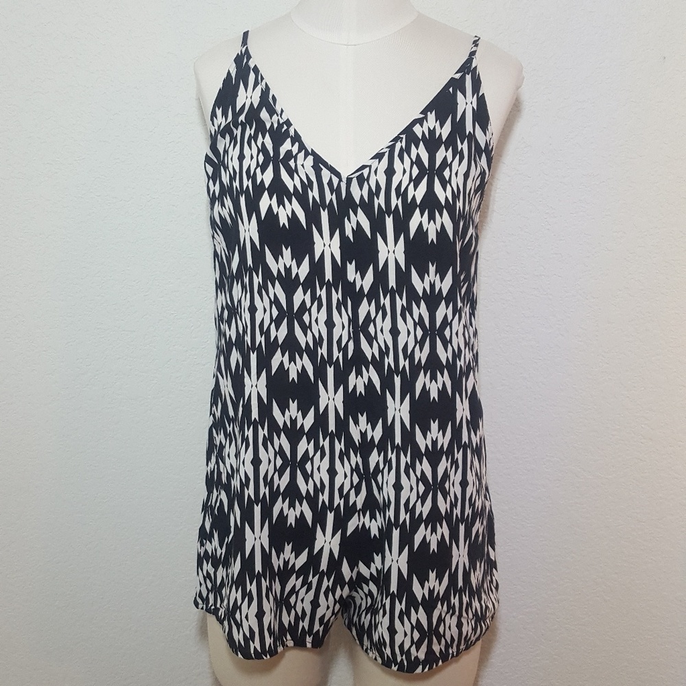 Victoria's Secret | Romper | Small